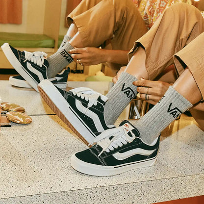 Zapatillas Knu Skool Negro Blanco
