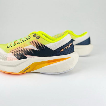 Zapatillas FuelCell Rebel V4 - Collor