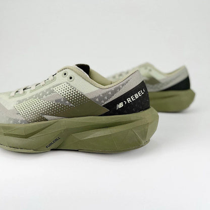 Zapatillas FuelCell Rebel V4 - Verde Militar